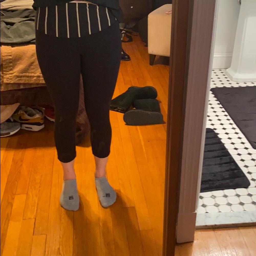 Black wonder under crops size 6